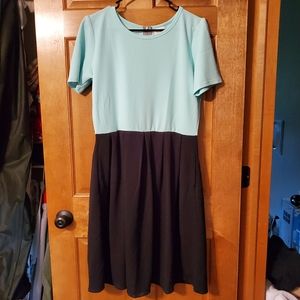 LuLaRoe Amelia